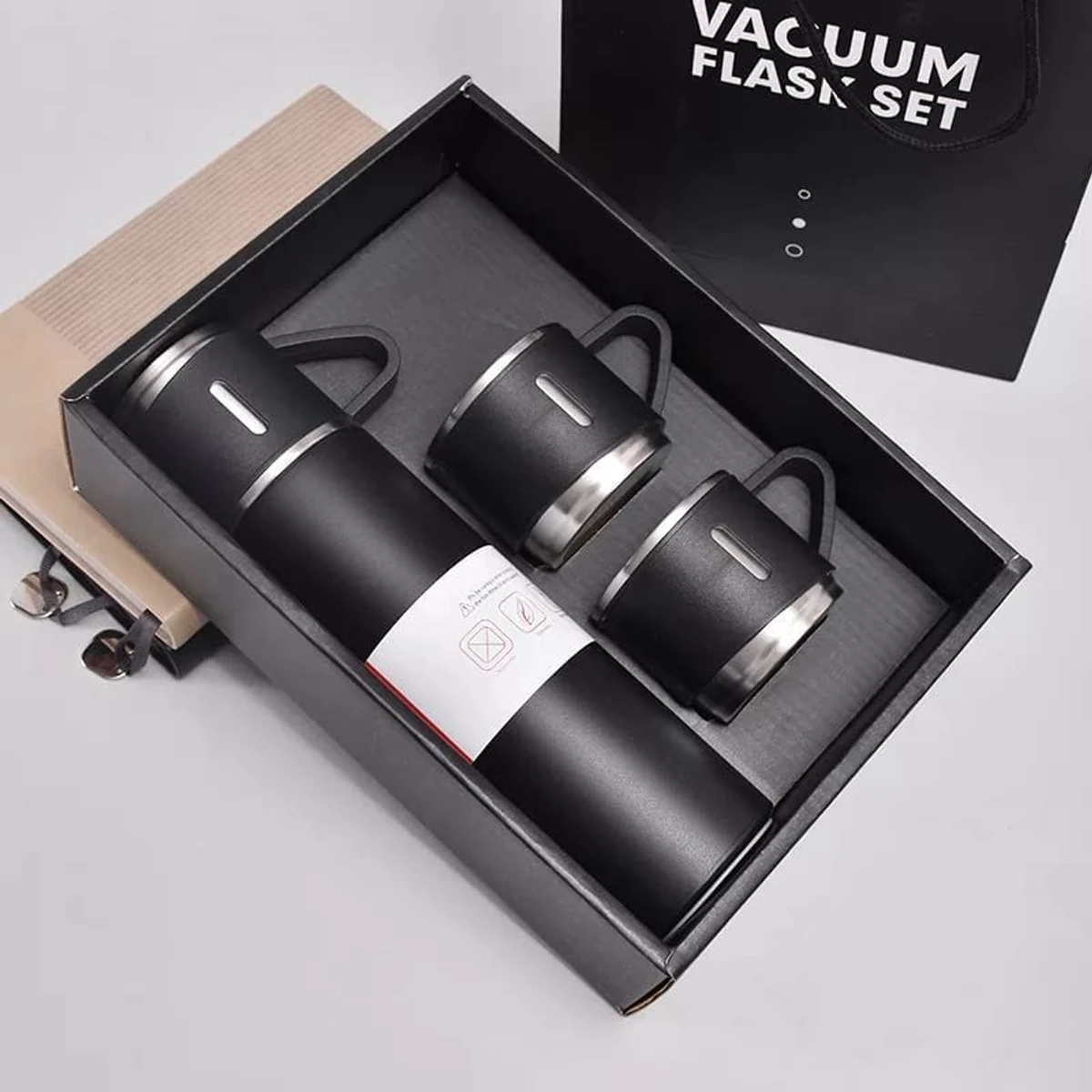 3 In 1 Vacuum Insulated Thermal Flask Set With Cup Set (random Color)